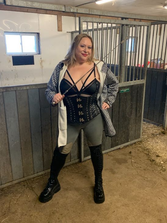 Head Mistress Chloe - The Farm